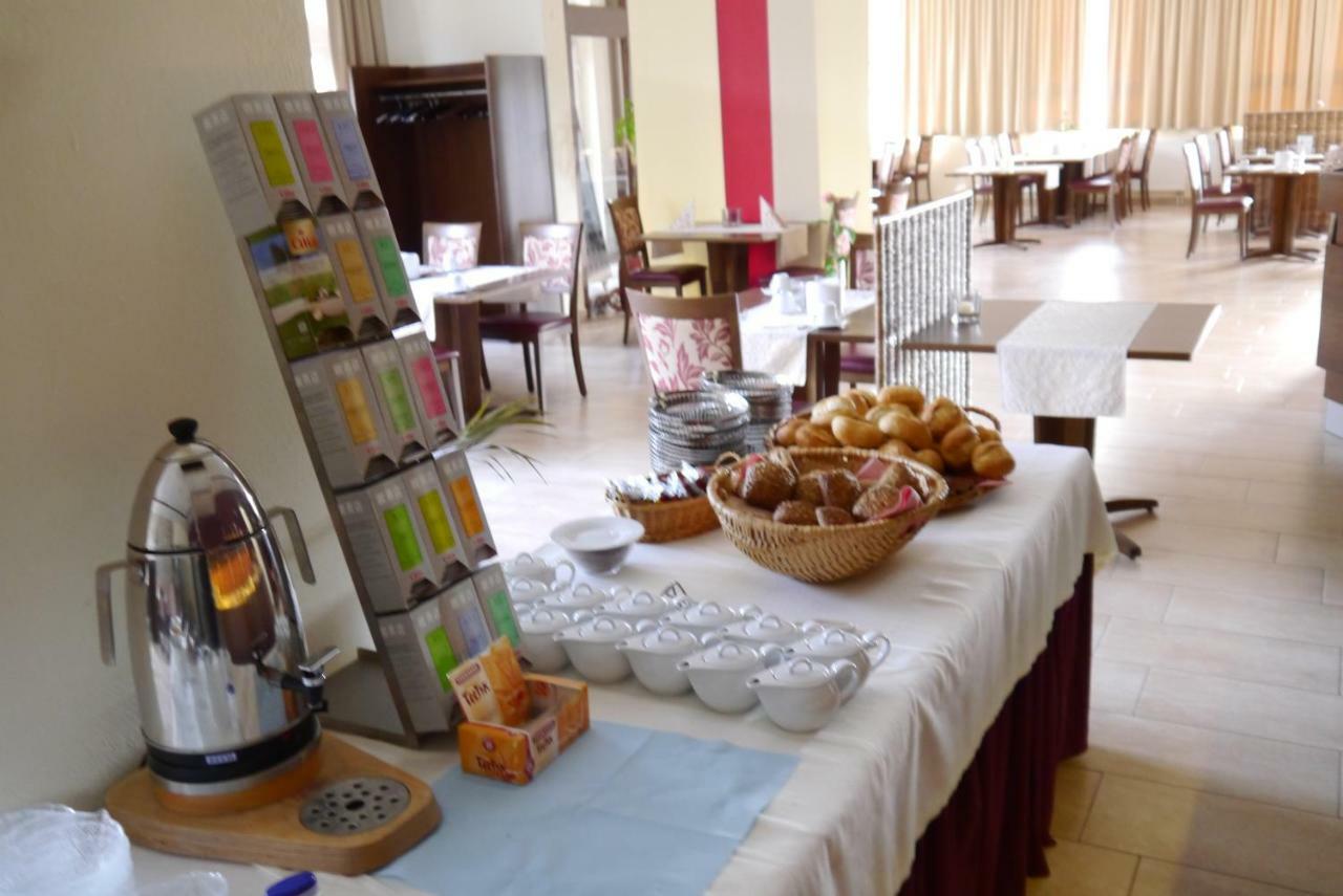 Hotel Linde Pfalz Silz  Экстерьер фото